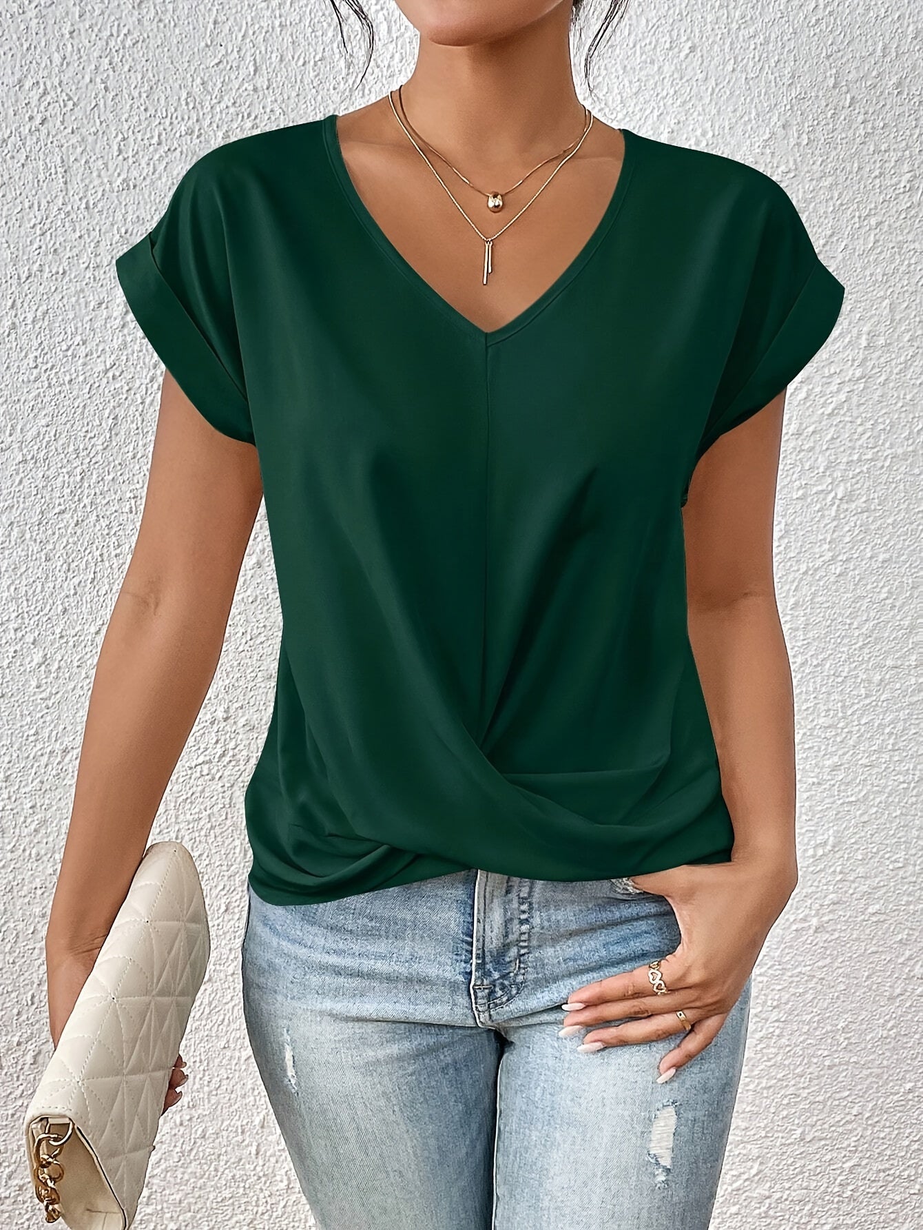 Nolia Aarhus® | Komfortabel T-shirt med elegant halsudskæring (MIDLERTIDIGT 1+1 GRATIS!)