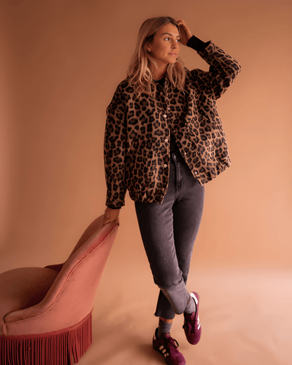 Leona | Leopard Bomberjakke
